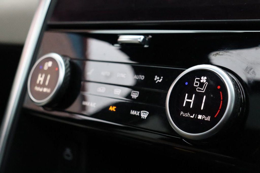 Used Land Rover Discovery 2022 for sale - 77212118: Photo 33