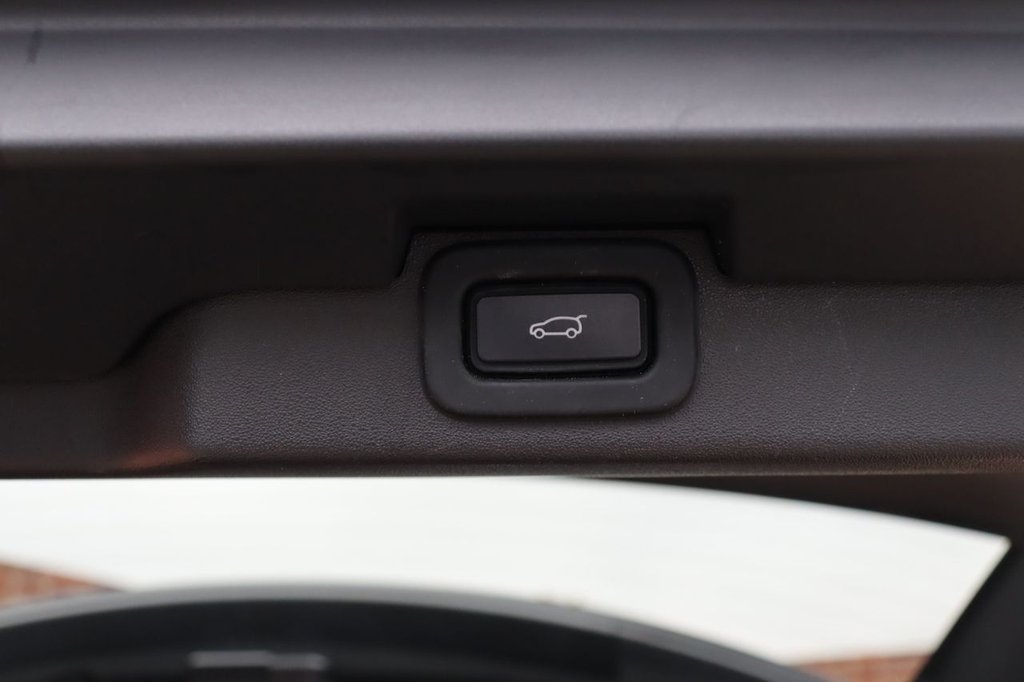 Used Land Rover Discovery 2022 for sale - 77212118: Photo 47