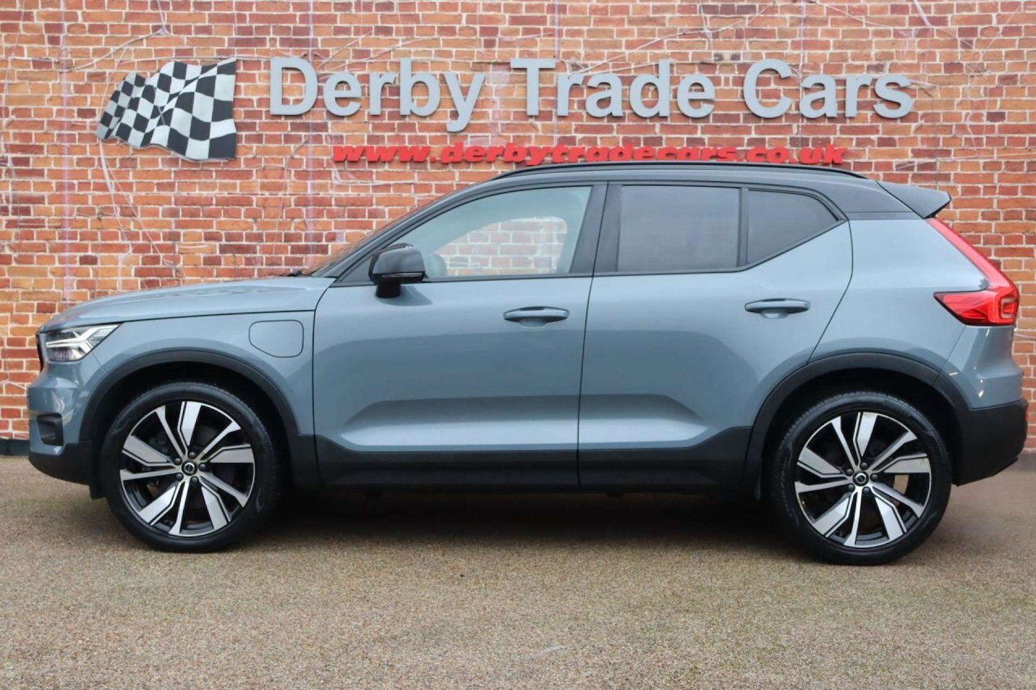 Used Volvo XC40 2022 for sale - 77519234: Photo 2