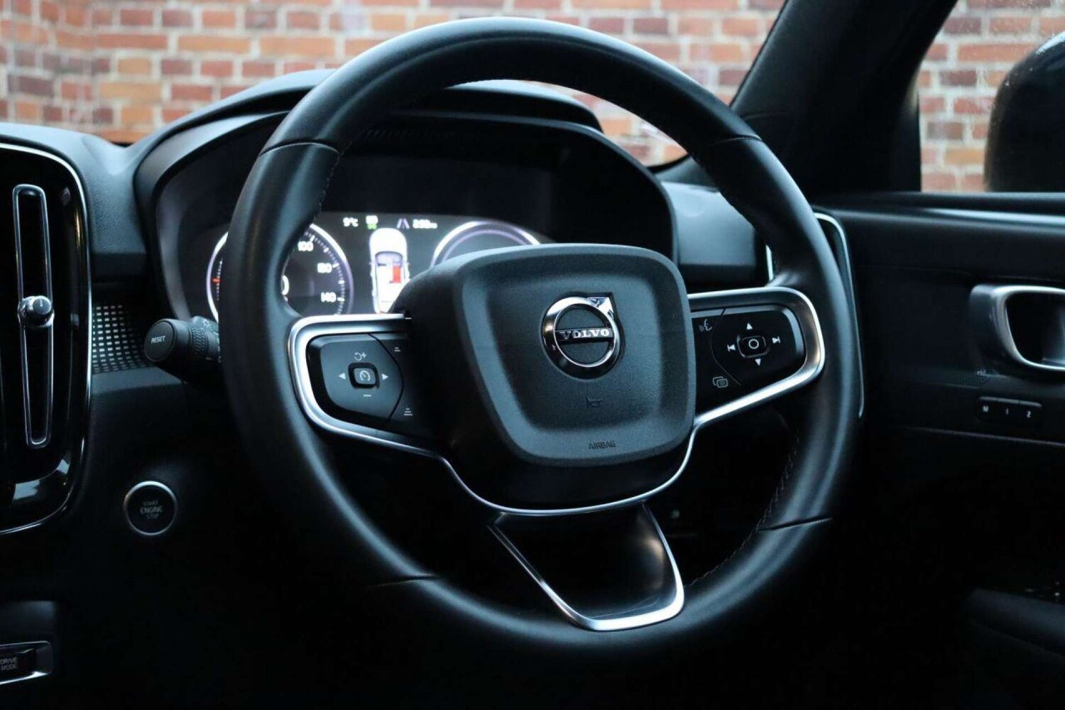 Used Volvo XC40 2022 for sale - 77519234: Photo 23