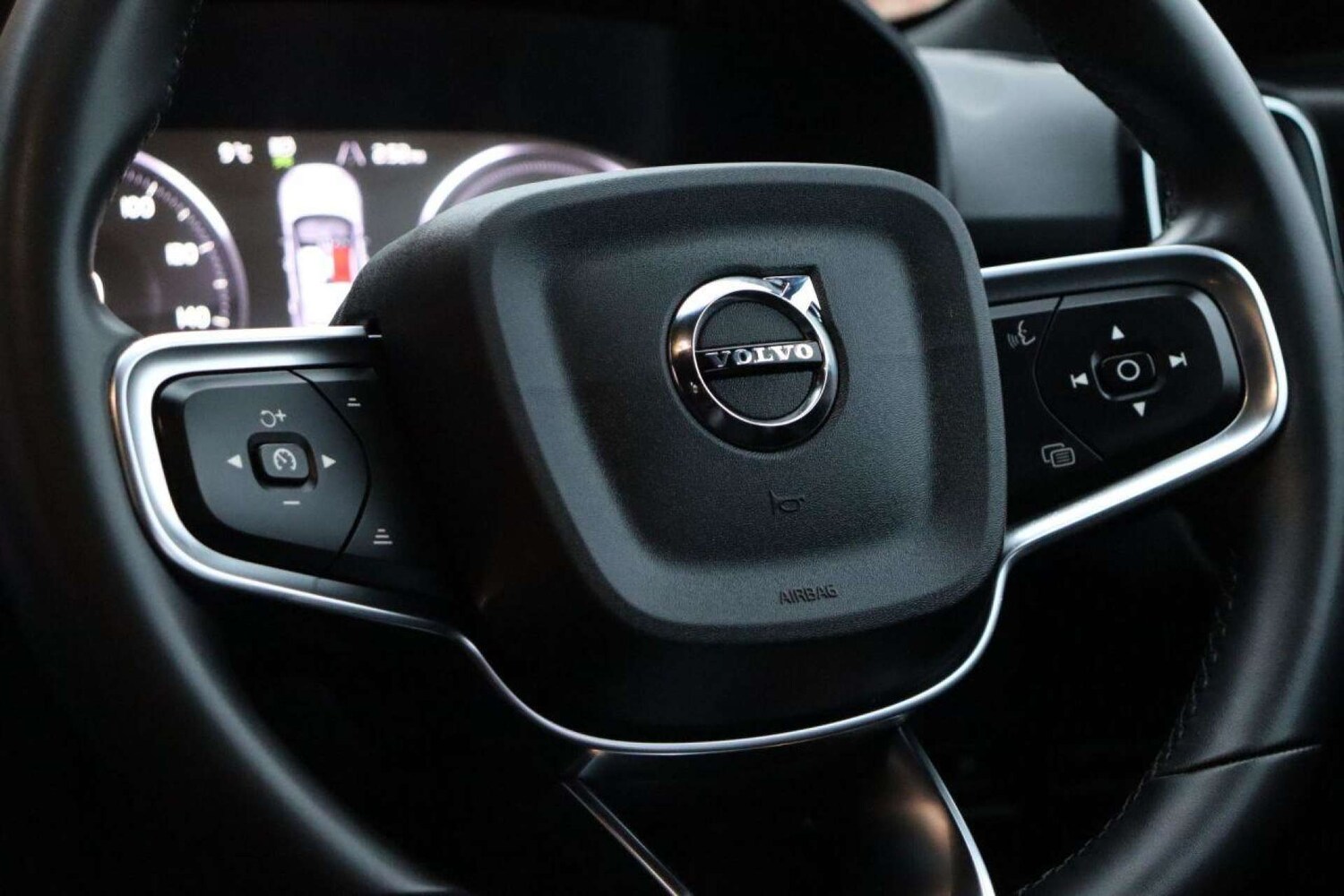 Used Volvo XC40 2022 for sale - 77519234: Photo 25