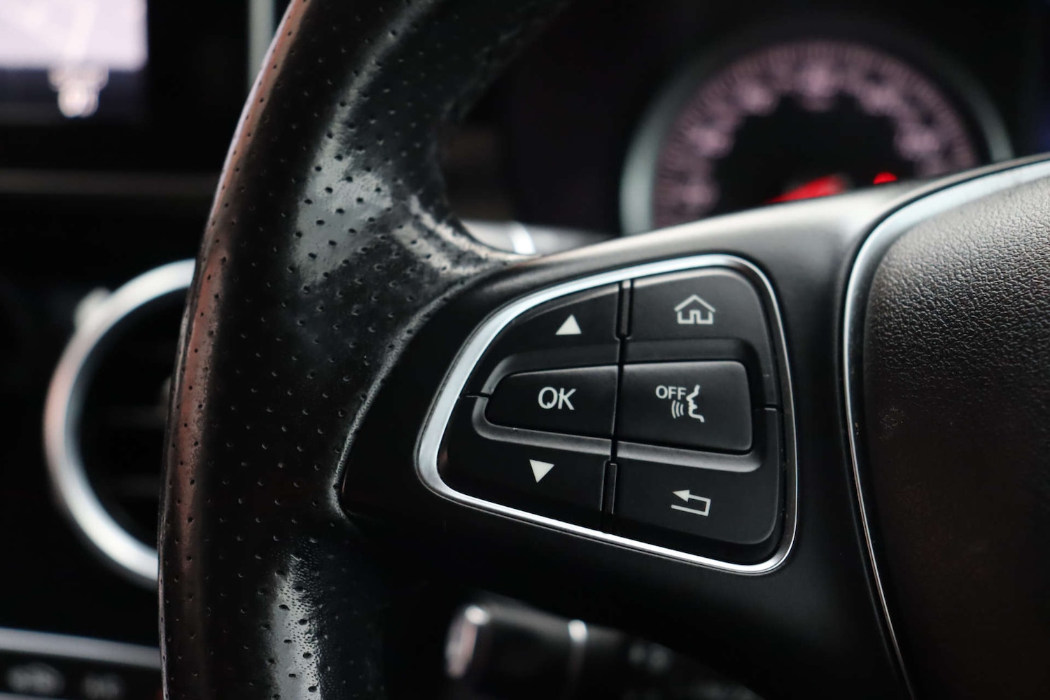 Used Mercedes-Benz GLC 2016 for sale - 78083398: Photo 15