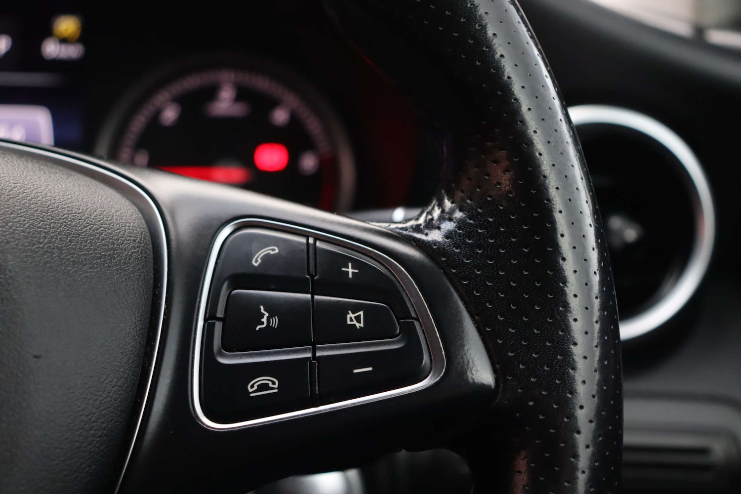 Used Mercedes-Benz GLC 2016 for sale - 78083398: Photo 17