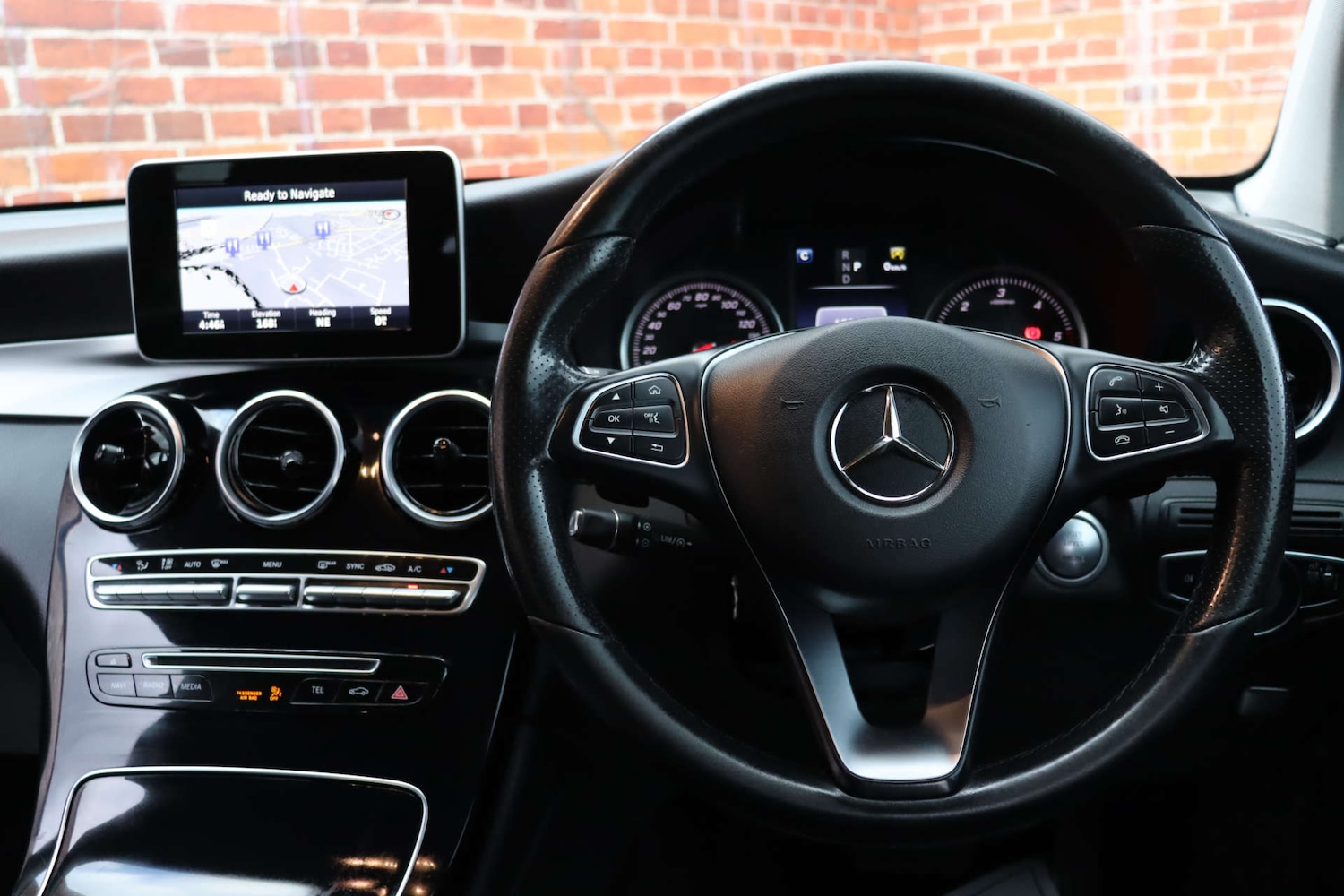 Used Mercedes-Benz GLC 2016 for sale - 78083398: Photo 3