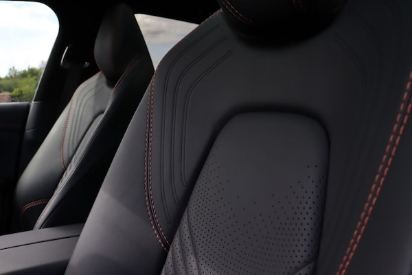 Used Aston Martin DBX 2023 for sale - 74985299: Photo 44
