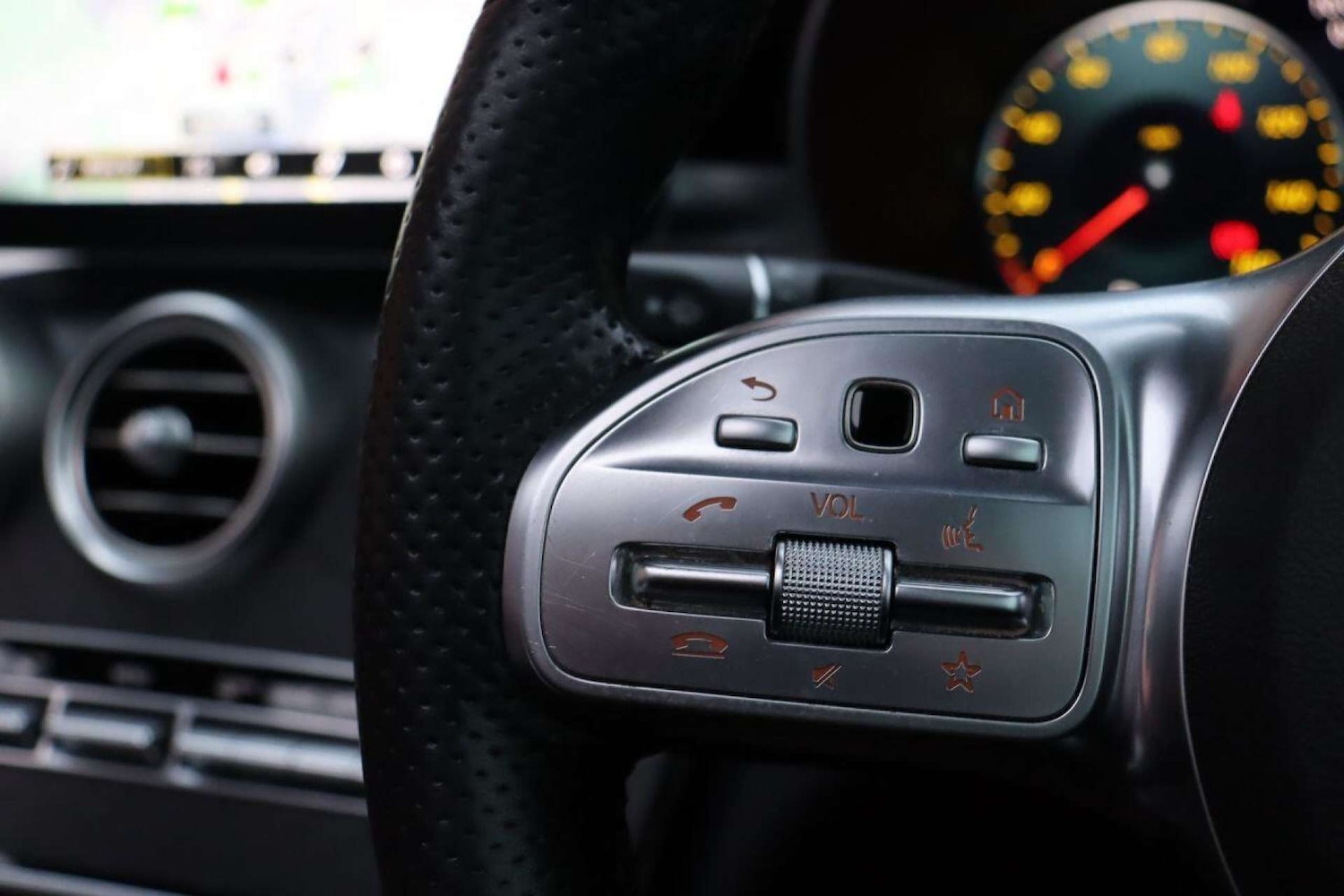 Used Mercedes-Benz GLC 2019 for sale - 77519283: Photo 21