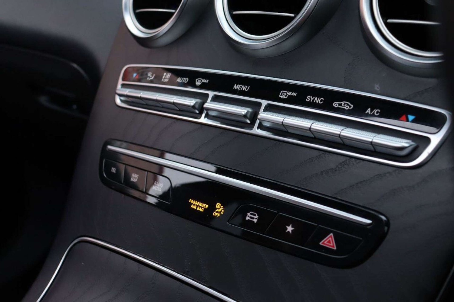 Used Mercedes-Benz GLC 2019 for sale - 77519283: Photo 28