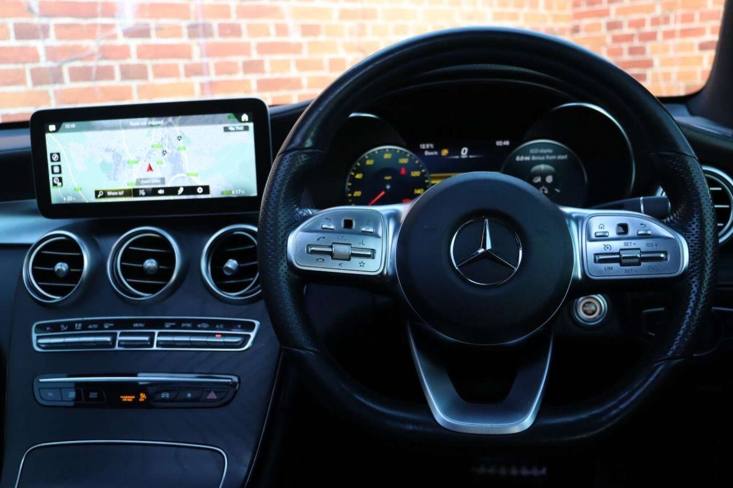 Used Mercedes-Benz GLC 2019 for sale - 77519283: Photo 3