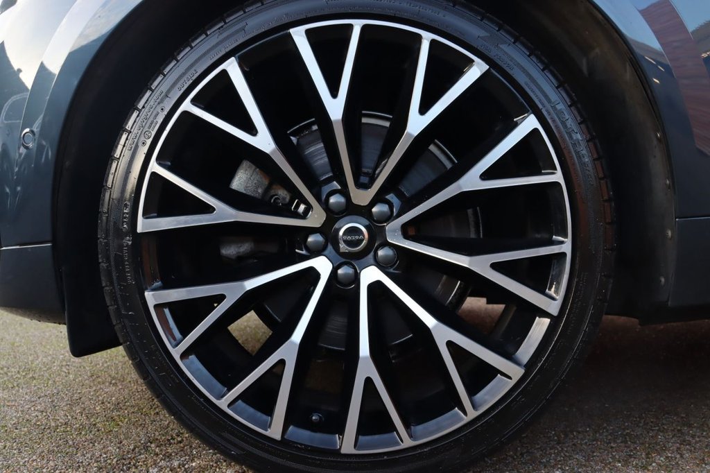 Used Volvo XC60 2021 for sale - 76558944: Photo 18