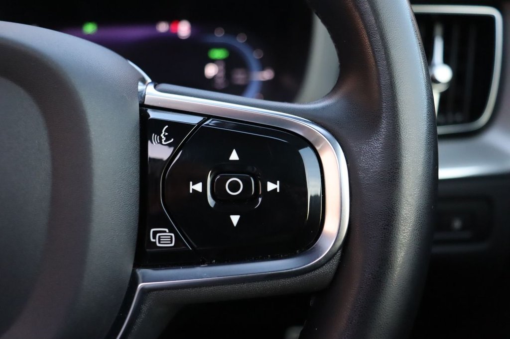 Used Volvo XC60 2021 for sale - 76558944: Photo 25