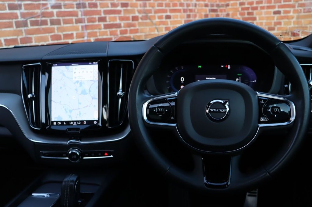 Used Volvo XC60 2021 for sale - 76558944: Photo 4