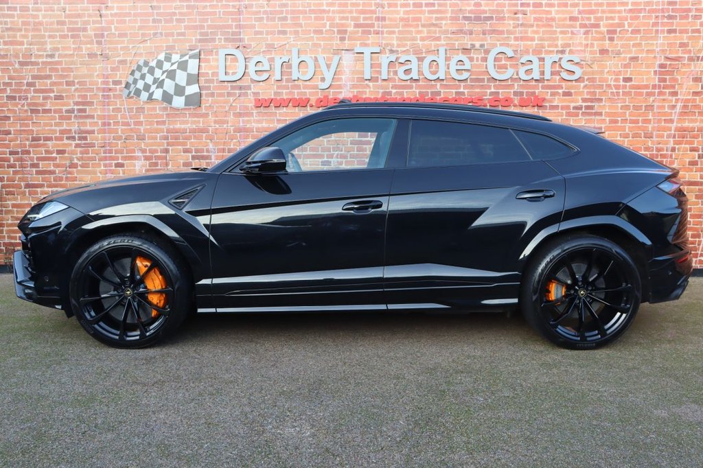 Used Lamborghini Urus 2020 for sale - 76559120: Photo 2