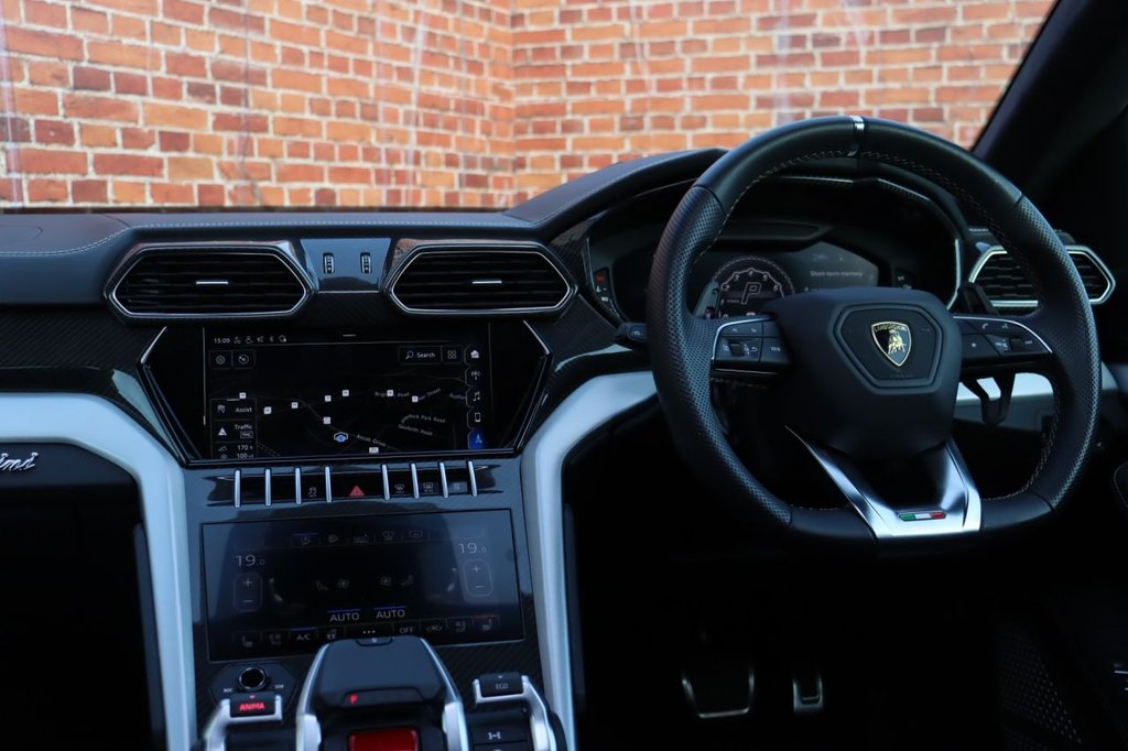 Used Lamborghini Urus 2020 for sale - 76559120: Photo 25