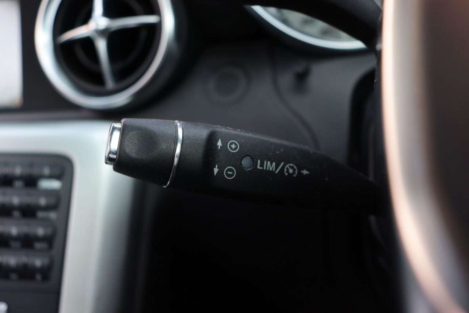 Used Mercedes-Benz SLK 2014 for sale - 77519294: Photo 29