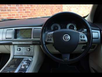 Used Jaguar XF 2010 for sale - 74877063: Photo