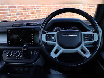 Used Land Rover Defender 2022 for sale - 79081896: Photo
