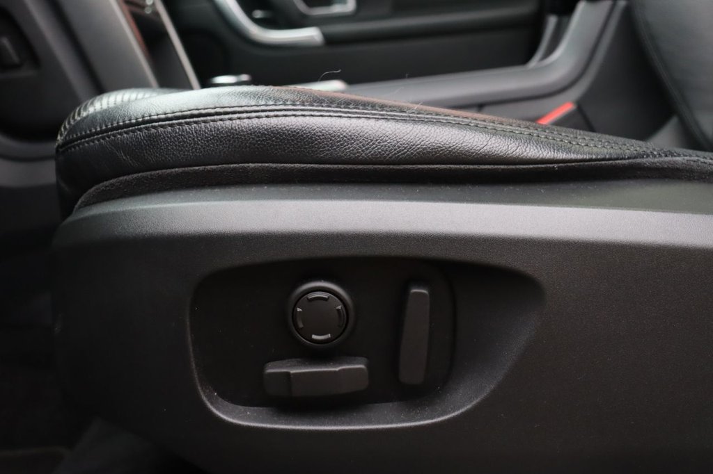 Used Land Rover Discovery Sport 2019 for sale - 76595962: Photo 32