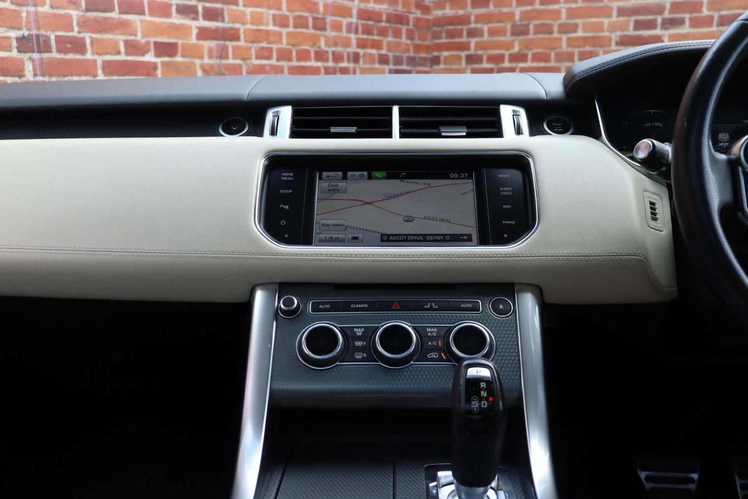 Used Land Rover Range Rover Sport 2015 for sale - 77545003: Photo 23