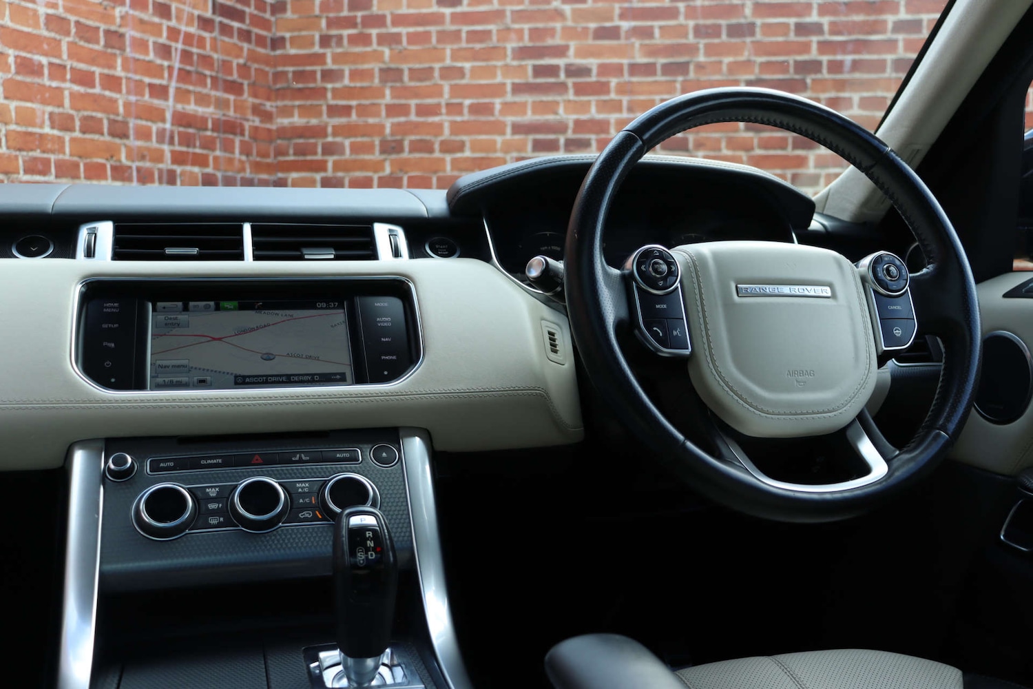 Used Land Rover Range Rover Sport 2015 for sale - 77545003: Photo 24