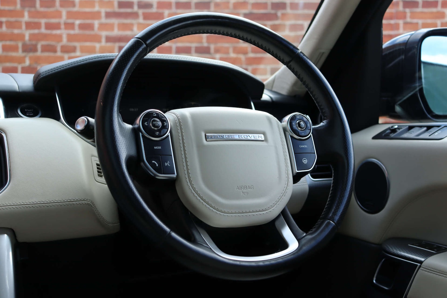 Used Land Rover Range Rover Sport 2015 for sale - 77545003: Photo 25