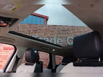 Used Land Rover Range Rover Sport 2015 for sale - 77545003: Photo