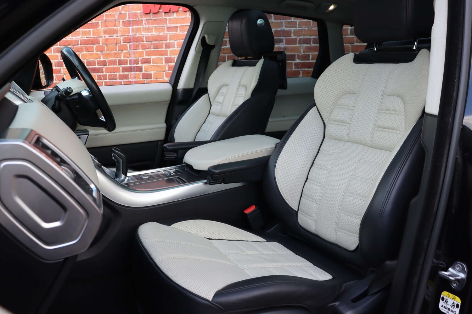 Used Land Rover Range Rover Sport 2015 for sale - 77545003: Photo 3