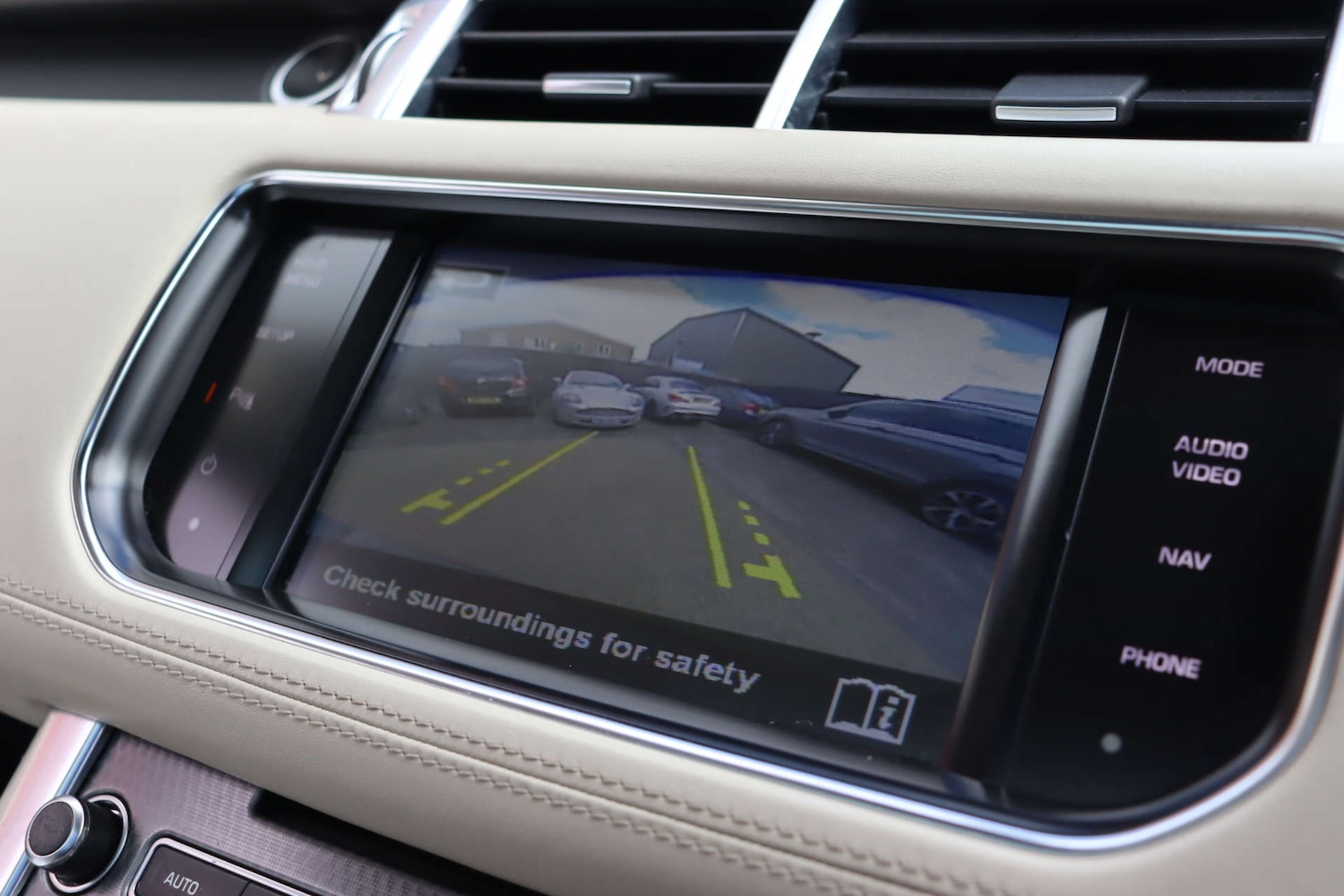 Used Land Rover Range Rover Sport 2015 for sale - 77545003: Photo 40