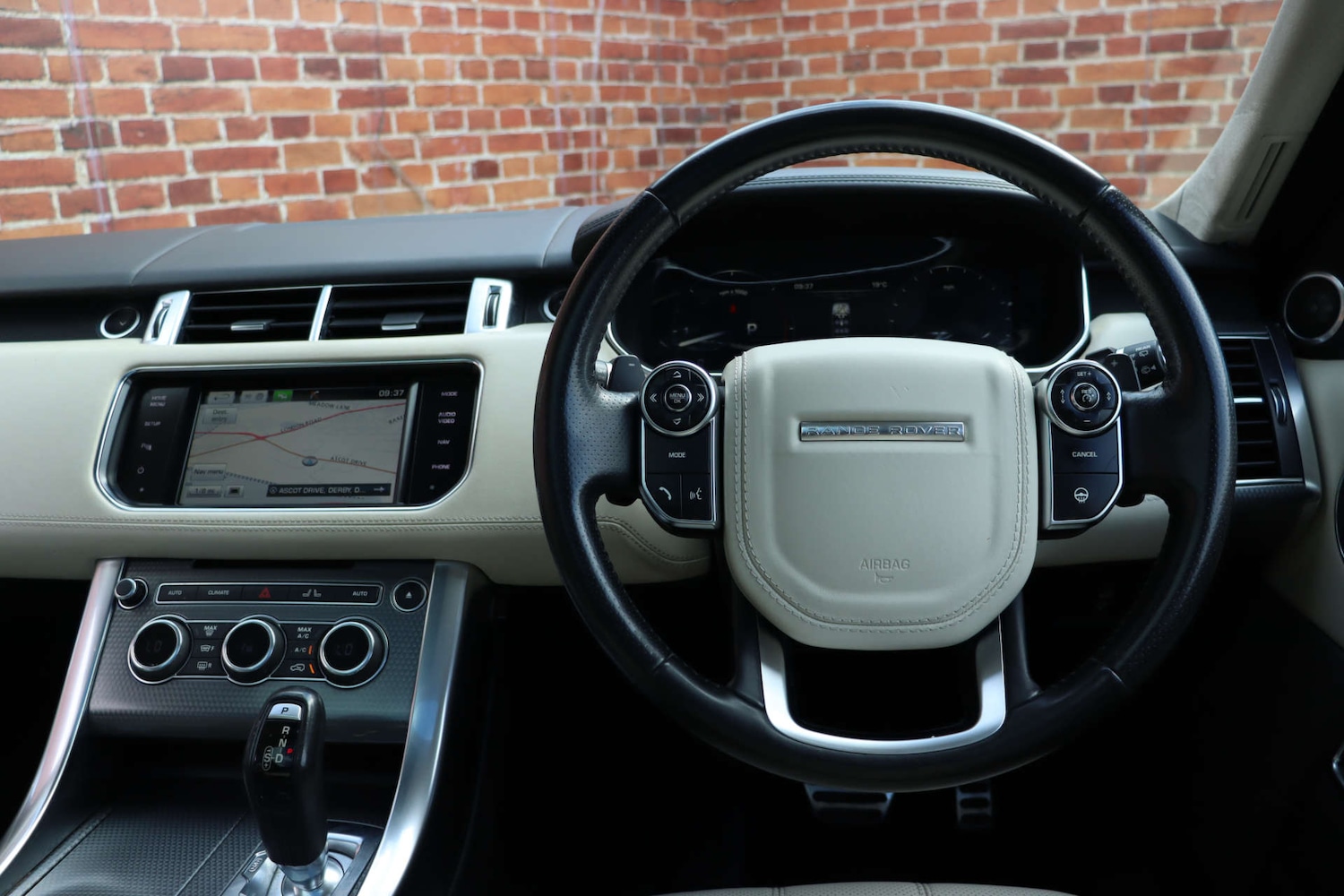 Used Land Rover Range Rover Sport 2015 for sale - 77545003: Photo 5