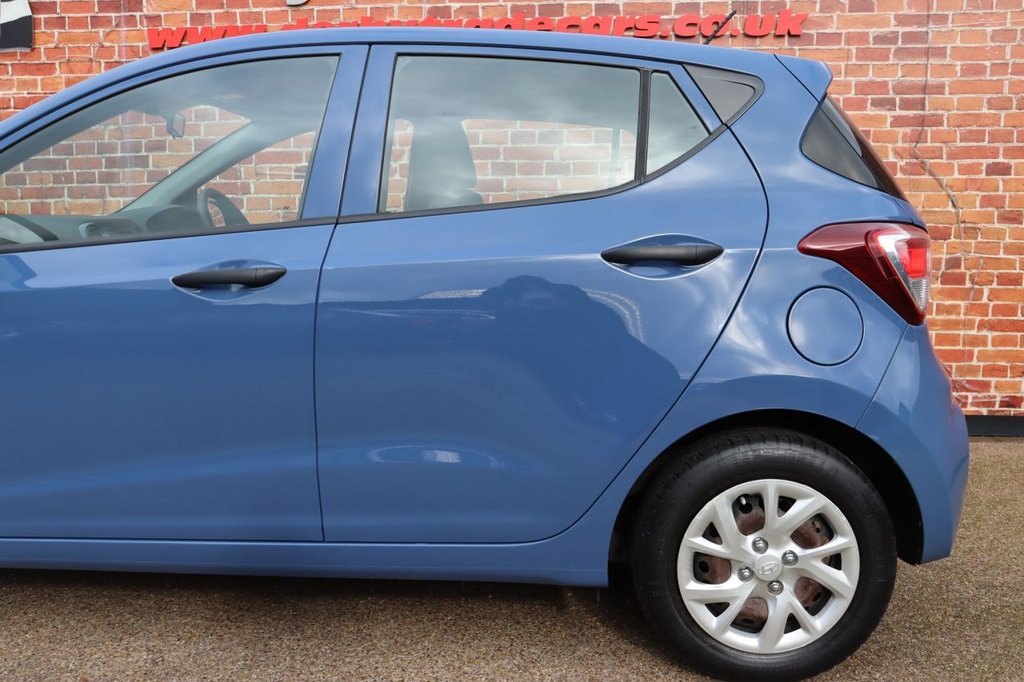 Used Hyundai i10 2017 for sale - 76081164: Photo 20