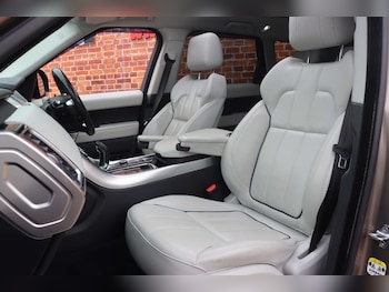 Used Land Rover Range Rover Sport 2016 for sale - 78225874: Photo