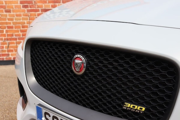 Used Jaguar F-Pace 2020 for sale - 75473511: Photo 11