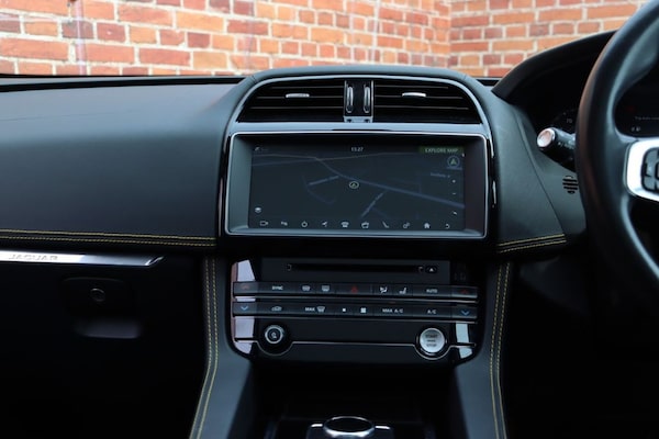 Used Jaguar F-Pace 2020 for sale - 75473511: Photo 17