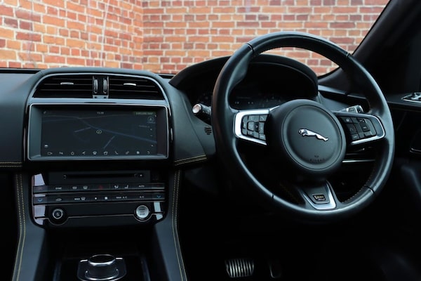 Used Jaguar F-Pace 2020 for sale - 75473511: Photo 21