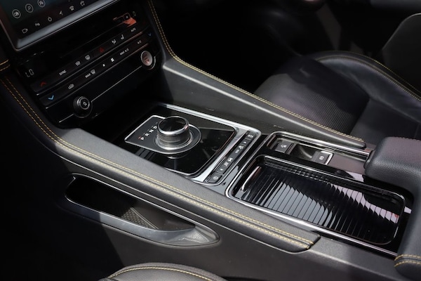 Used Jaguar F-Pace 2020 for sale - 75473511: Photo 23