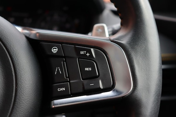 Used Jaguar F-Pace 2020 for sale - 75473511: Photo 33