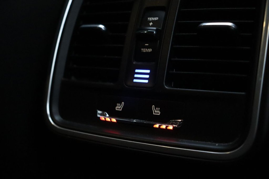 Used Porsche Macan 2017 for sale - 77408629: Photo 26