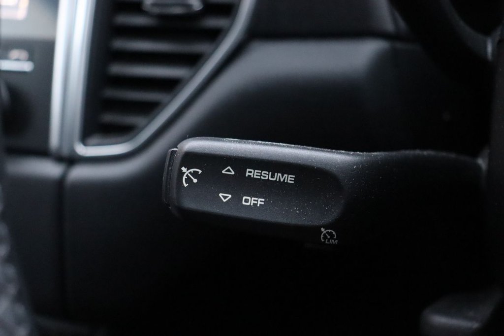 Used Porsche Macan 2017 for sale - 77408629: Photo 28