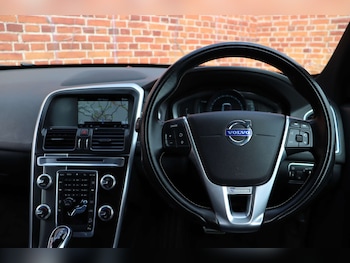 Used Volvo XC60 2015 for sale - 78762535: Photo
