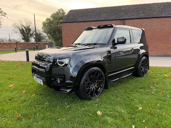 Used Land Rover Defender 2025 for sale - 79747186: Photo