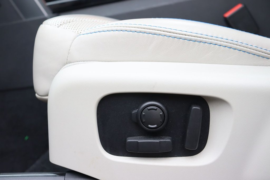 Used Land Rover Discovery 2019 for sale - 76665599: Photo 30