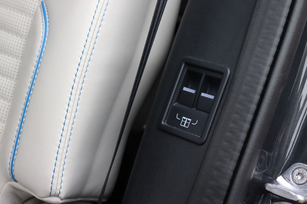 Used Land Rover Discovery 2019 for sale - 76665599: Photo 44