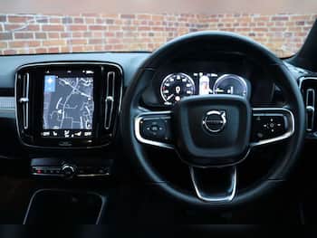 Used Volvo XC40 2022 for sale - 79803581: Photo