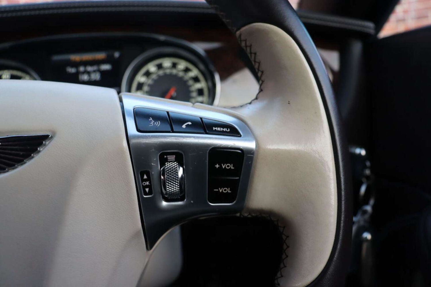 Used Bentley Continental 2014 for sale - 77519278: Photo 32