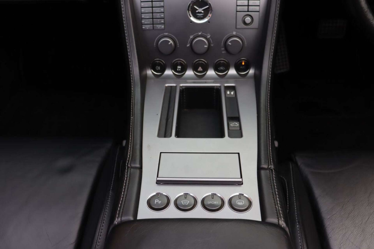Used Aston Martin DB9 2005 for sale - 77519291: Photo 21