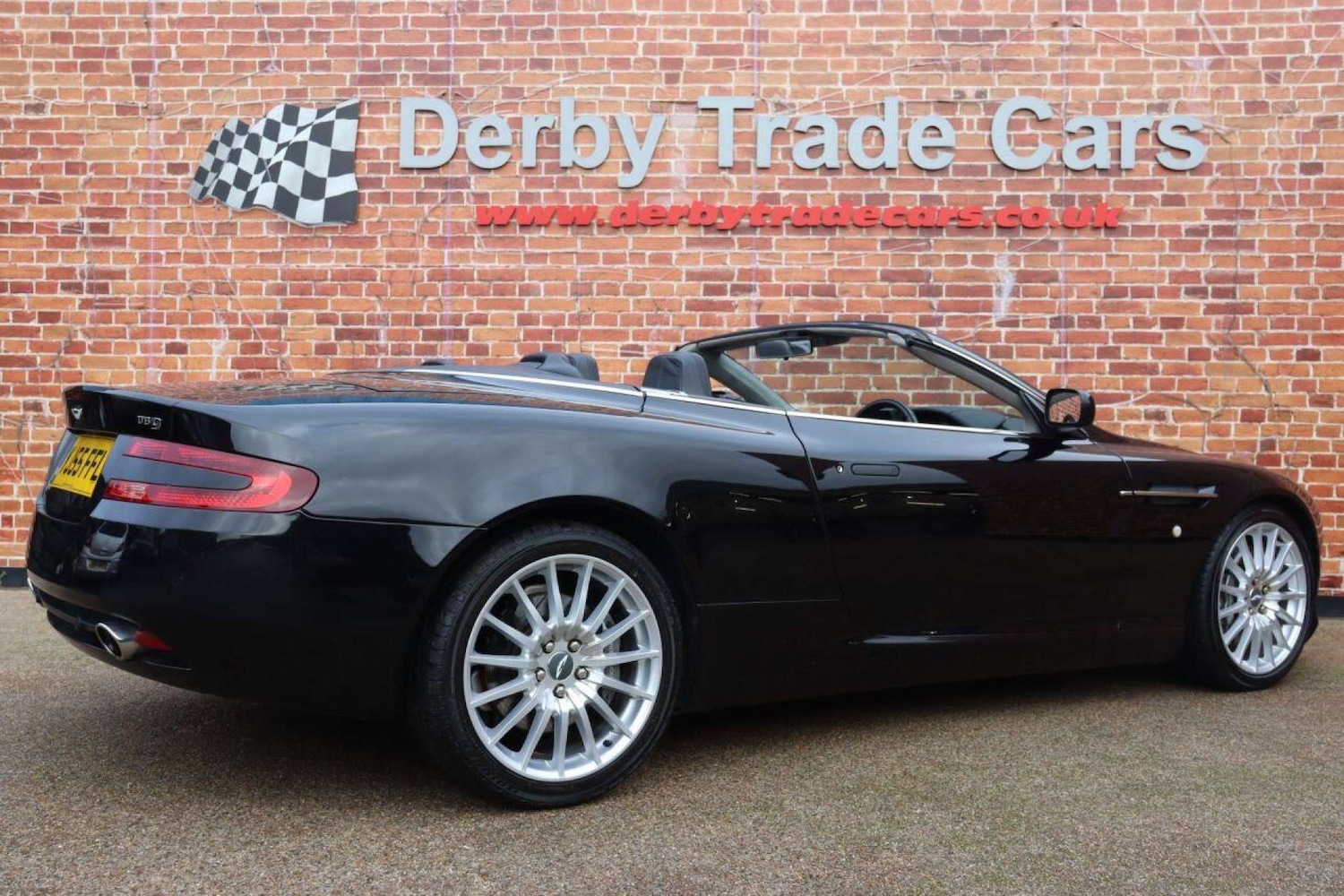 Used Aston Martin DB9 2005 for sale - 77519291: Photo 9