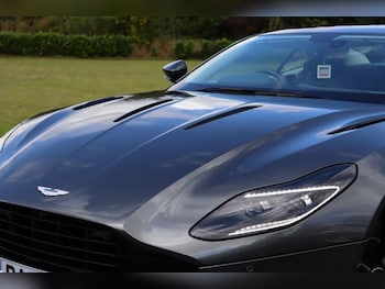 Used Aston Martin DB11 2021 for sale - 76068539: Photo