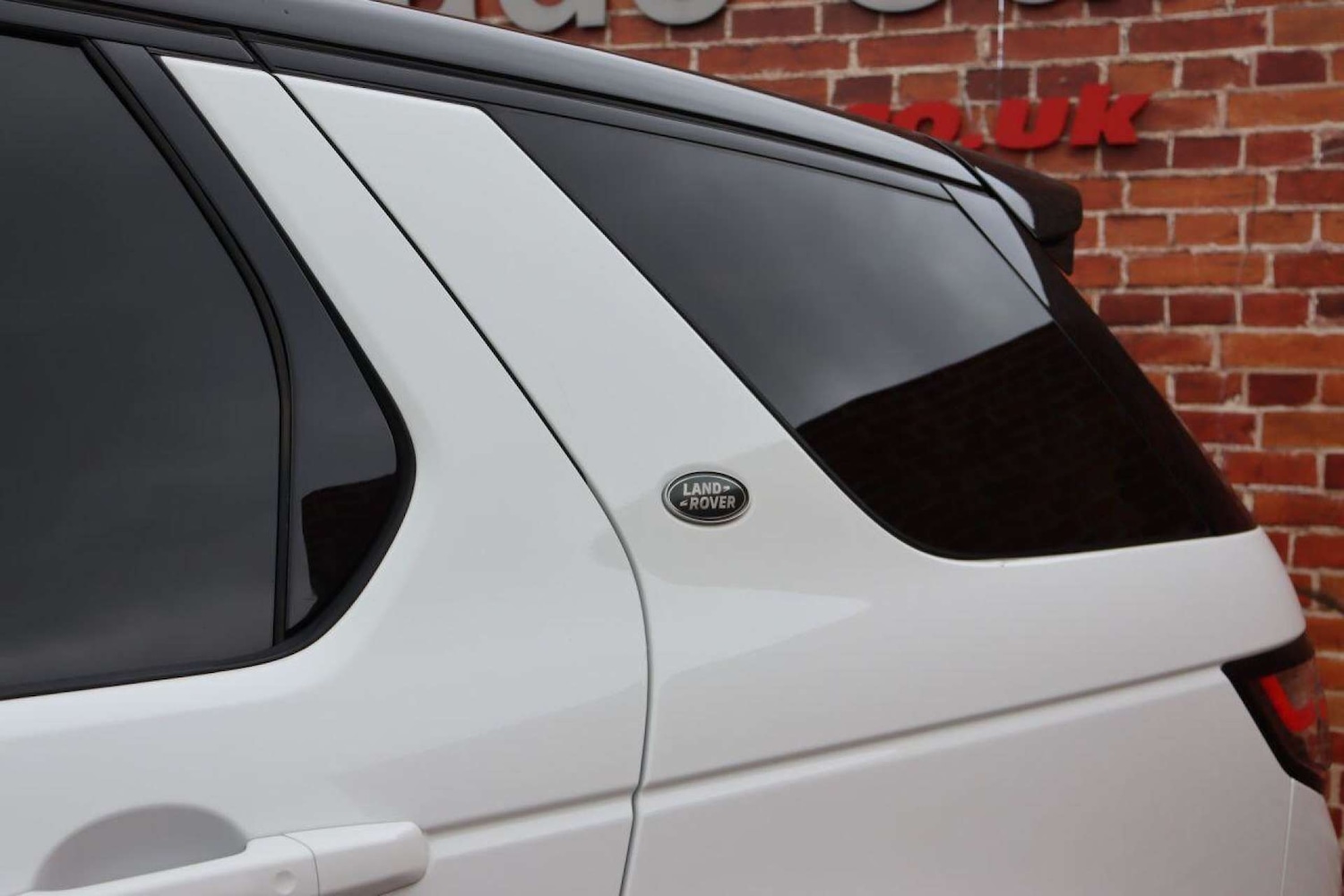 Used Land Rover Discovery Sport 2015 for sale - 77523159: Photo 16