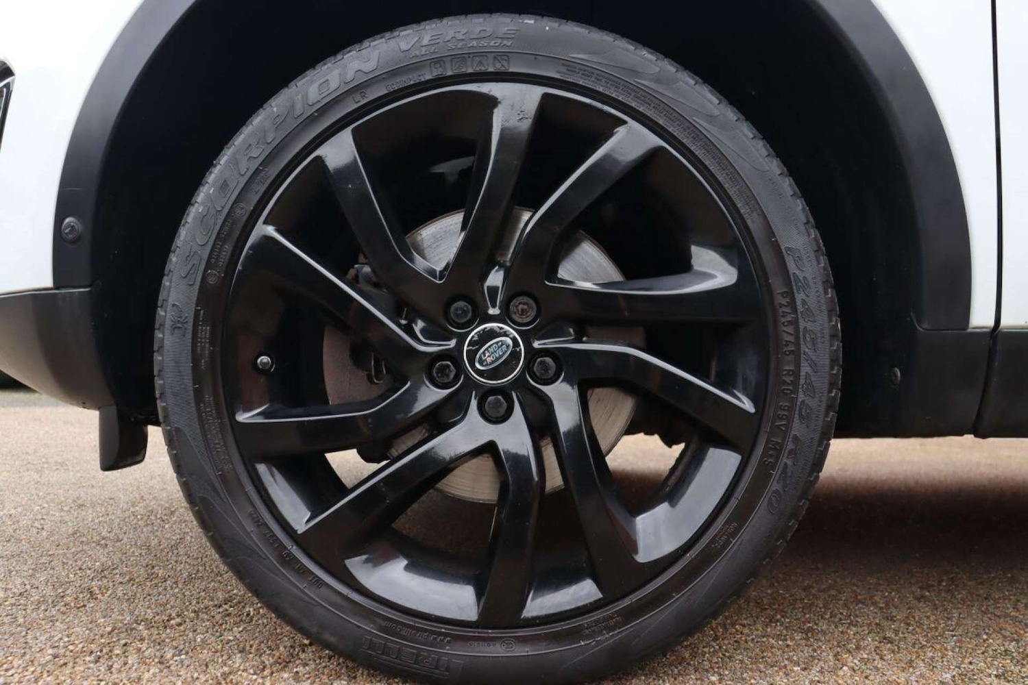 Used Land Rover Discovery Sport 2015 for sale - 77523159: Photo 25