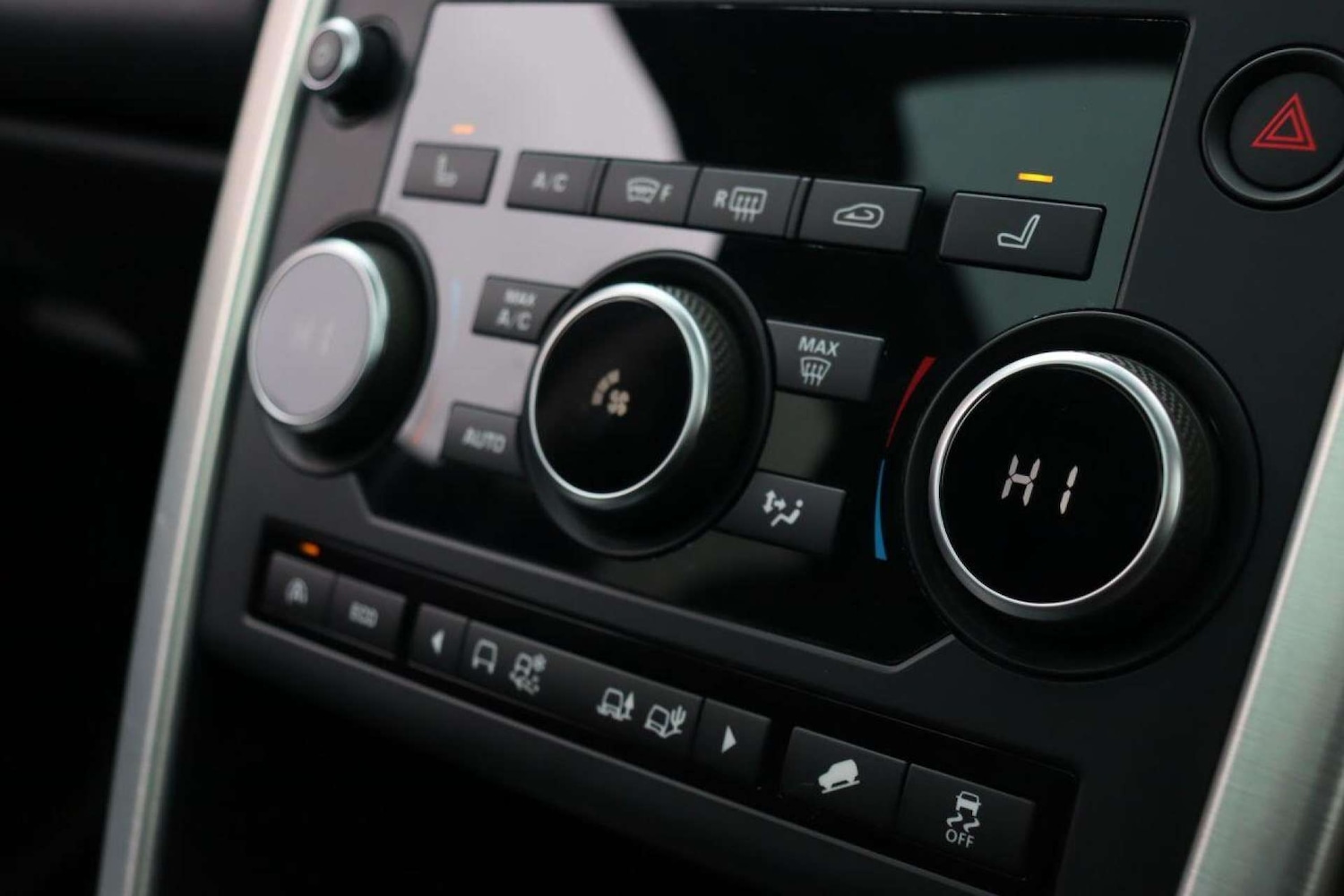 Used Land Rover Discovery Sport 2015 for sale - 77523159: Photo 28