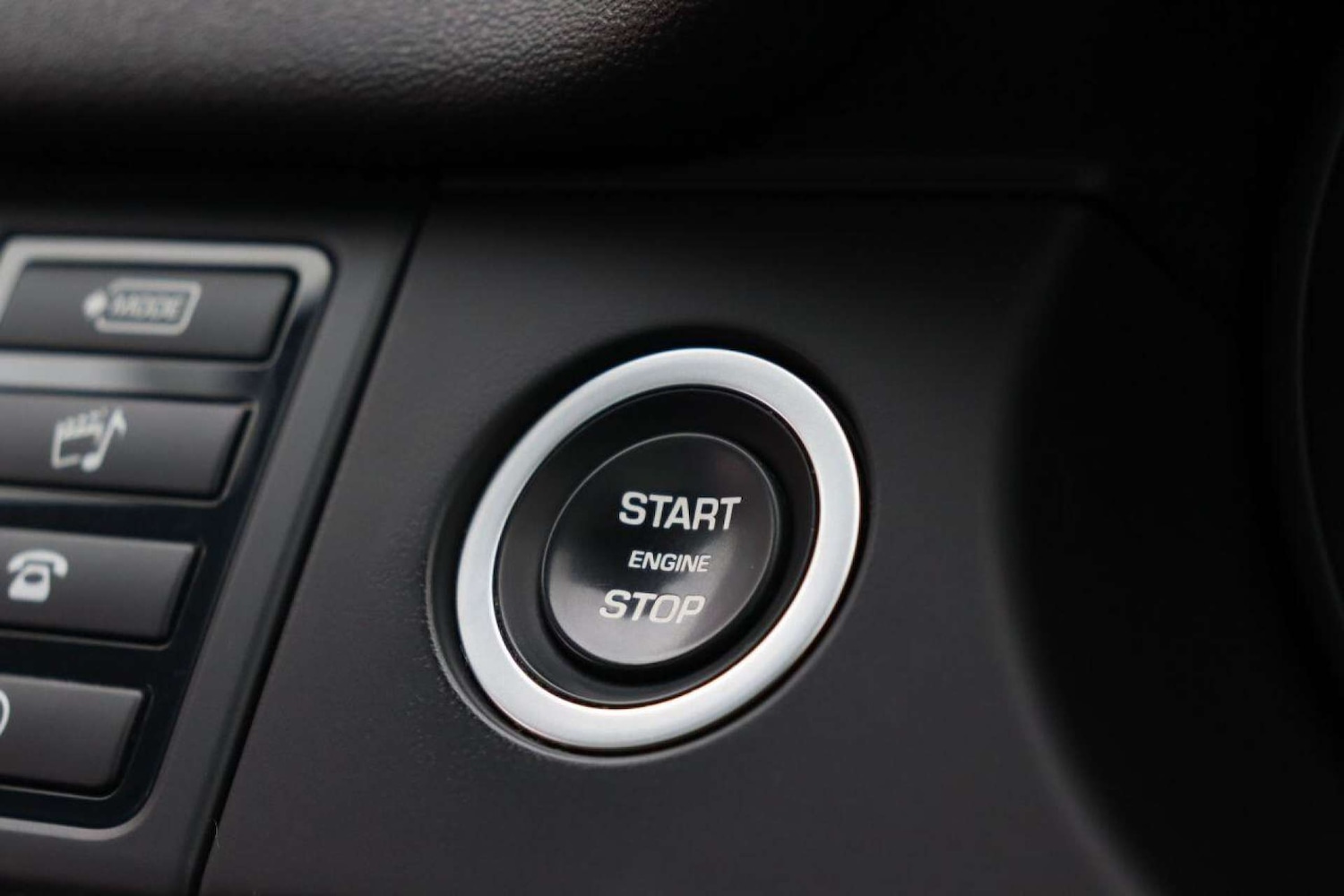 Used Land Rover Discovery Sport 2015 for sale - 77523159: Photo 33